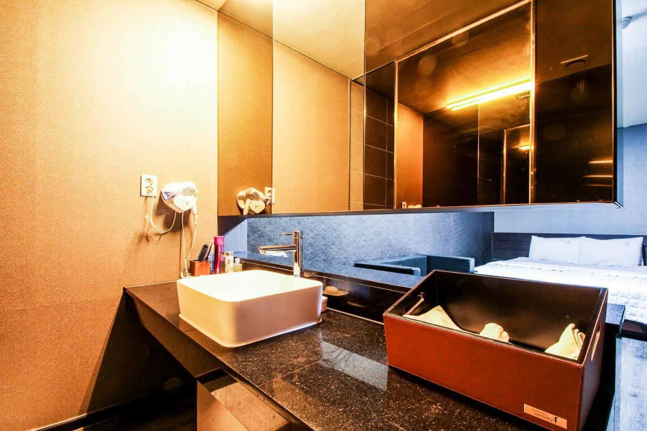 Gyeongju Arrietty Motel Extérieur photo