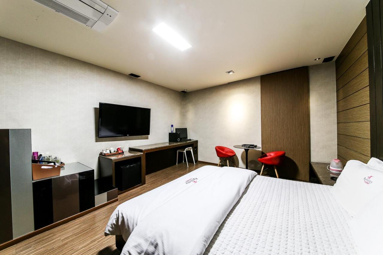 Gyeongju Arrietty Motel Extérieur photo