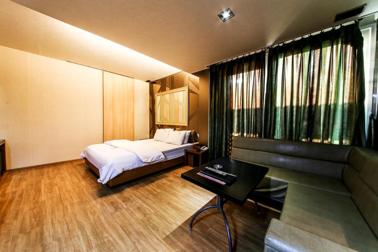 Gyeongju Arrietty Motel Extérieur photo