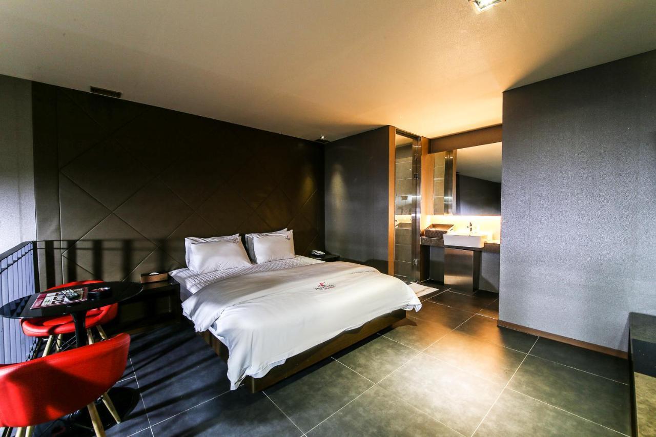 Gyeongju Arrietty Motel Extérieur photo