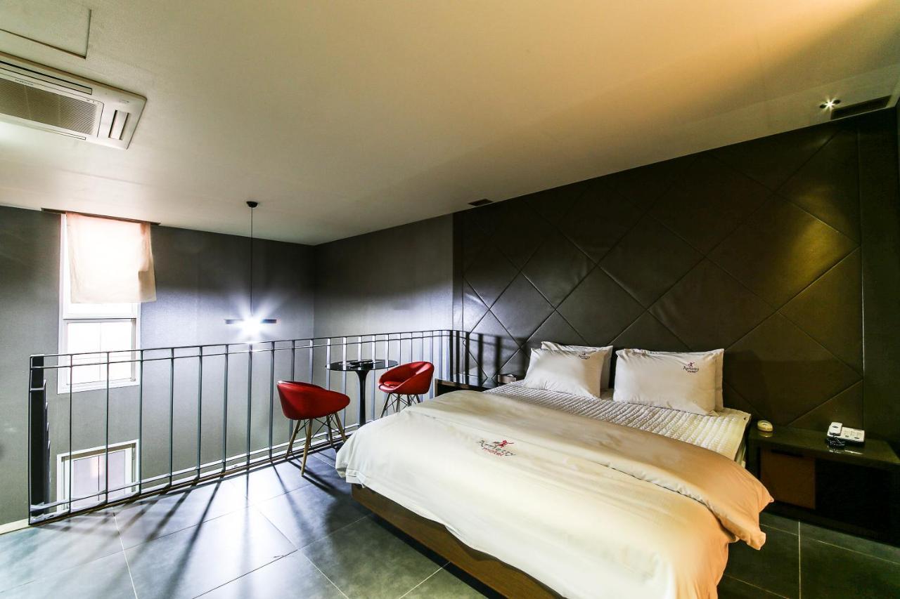 Gyeongju Arrietty Motel Extérieur photo