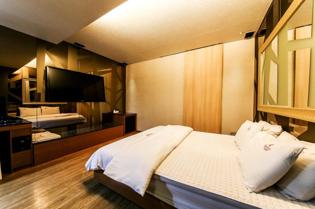 Gyeongju Arrietty Motel Extérieur photo