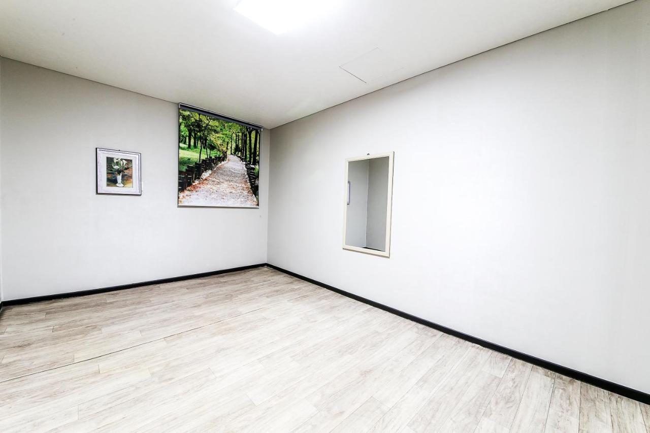 Gyeongju Arrietty Motel Extérieur photo
