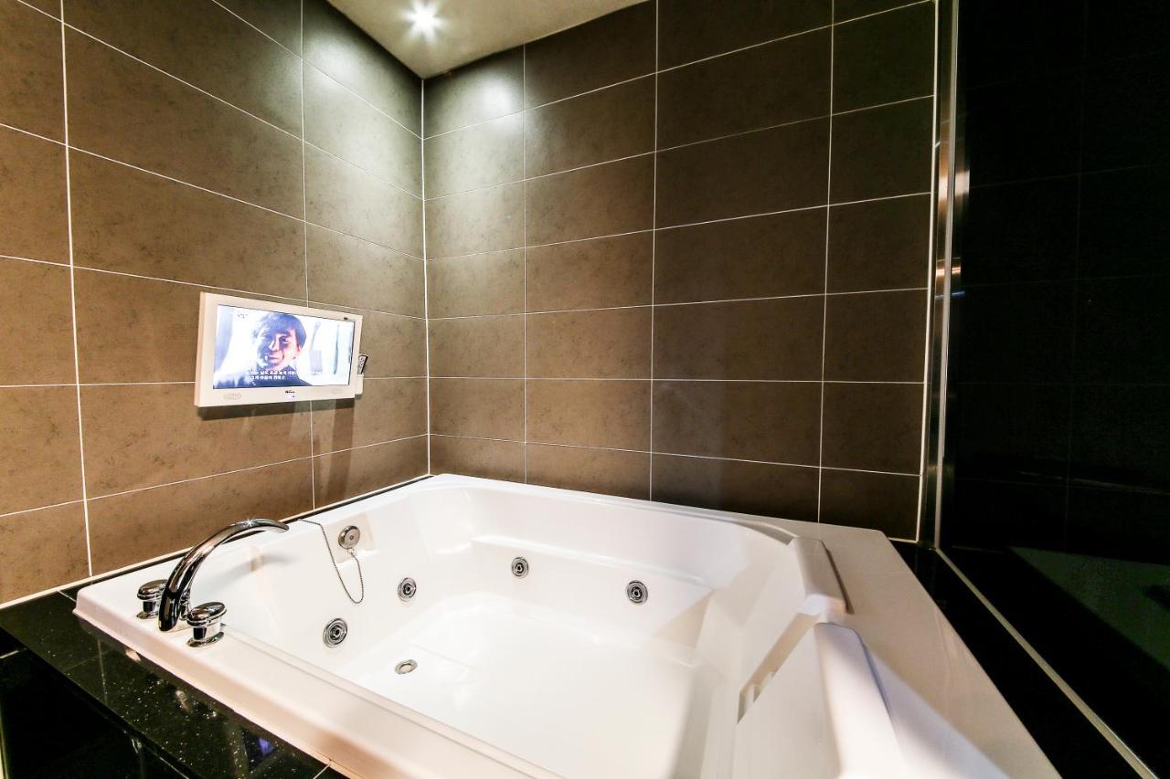 Gyeongju Arrietty Motel Extérieur photo