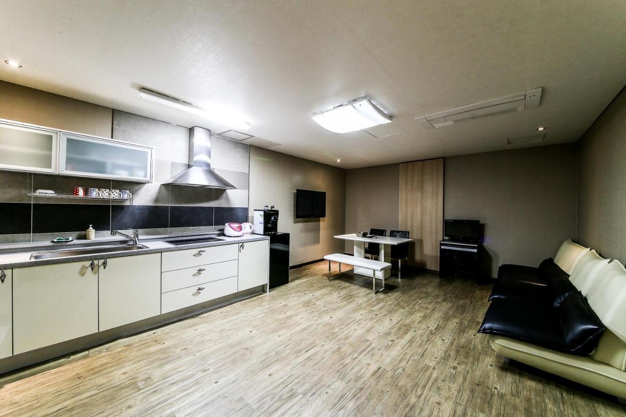 Gyeongju Arrietty Motel Extérieur photo