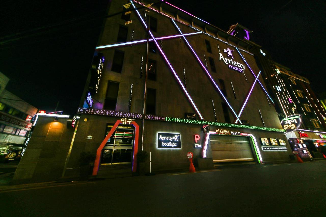 Gyeongju Arrietty Motel Extérieur photo